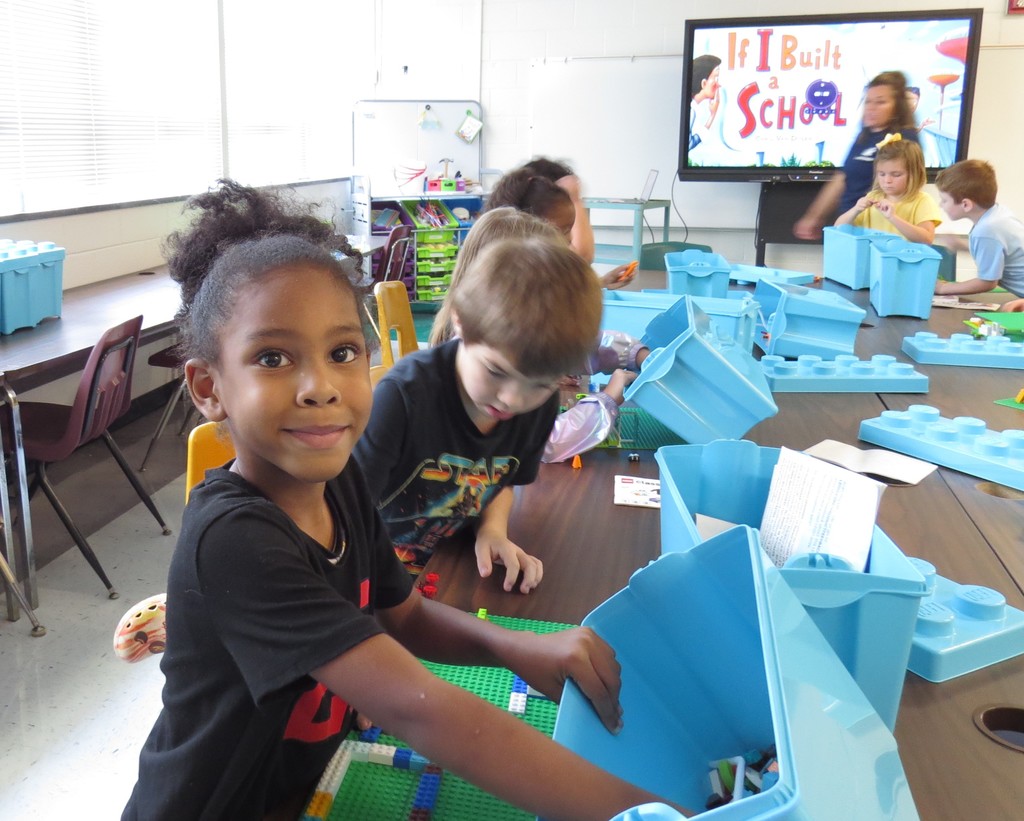 "If I Could Build a School" STEAM Activity at Scottsburg Elementary