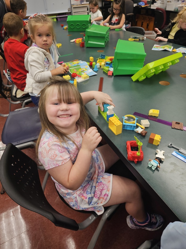 Students in STEAM Lab