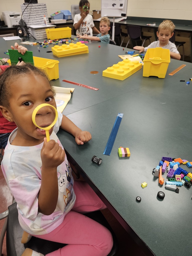 Students in STEAM Lab