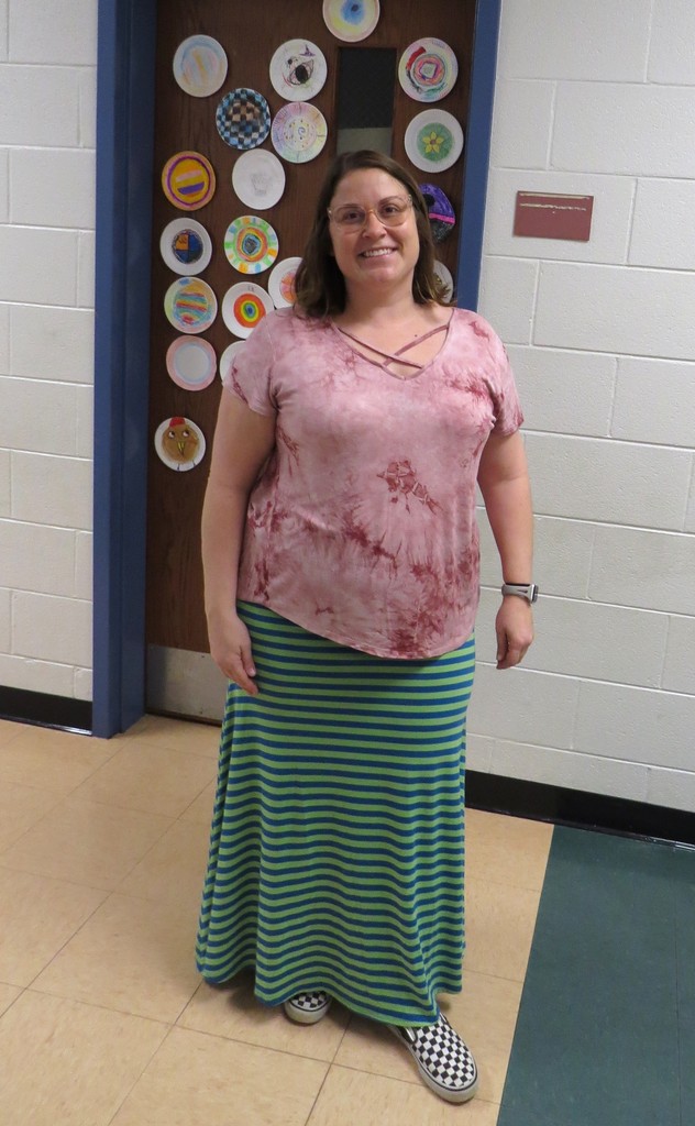 Students and Staff Participate in Wacky Wednesday at Scottsburg Elementary