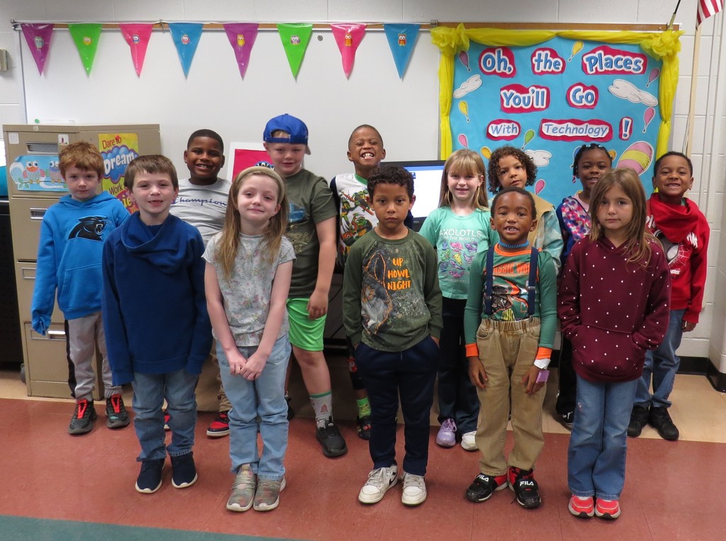 Students and Staff Participate in Wacky Wednesday at Scottsburg Elementary