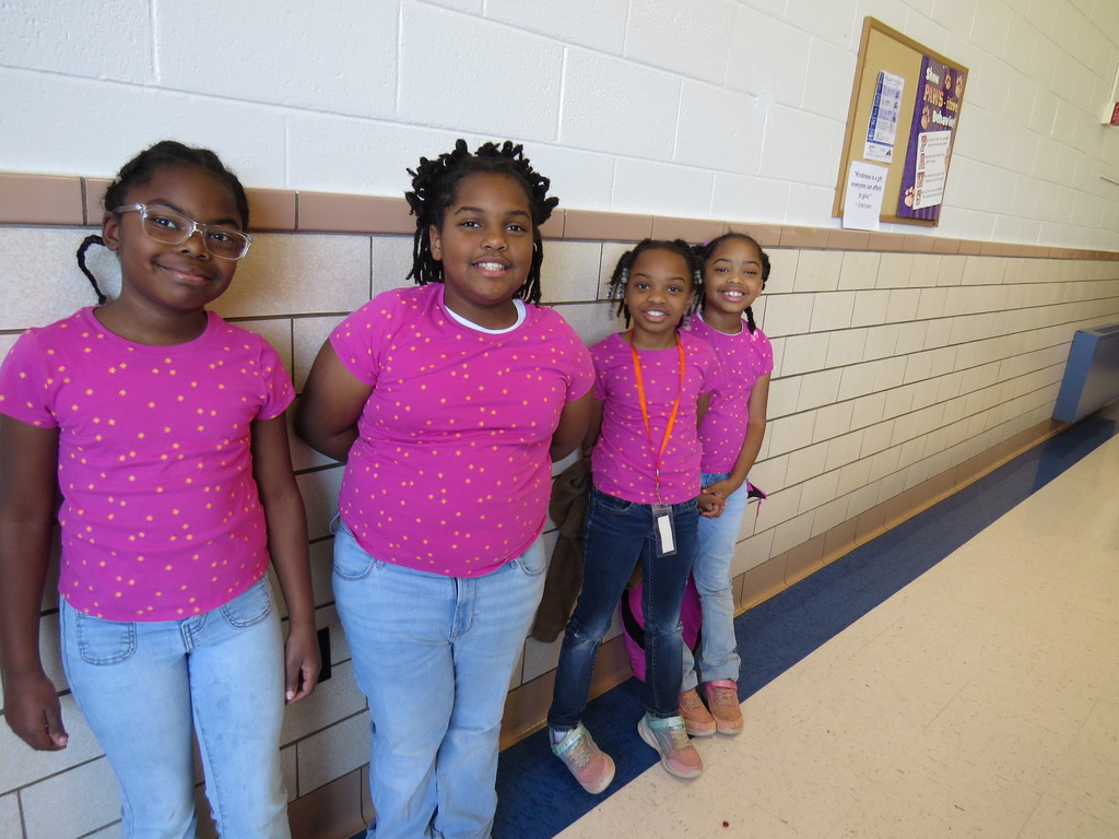 Dress Alike Twin Day Held at Scottsburg Elementary