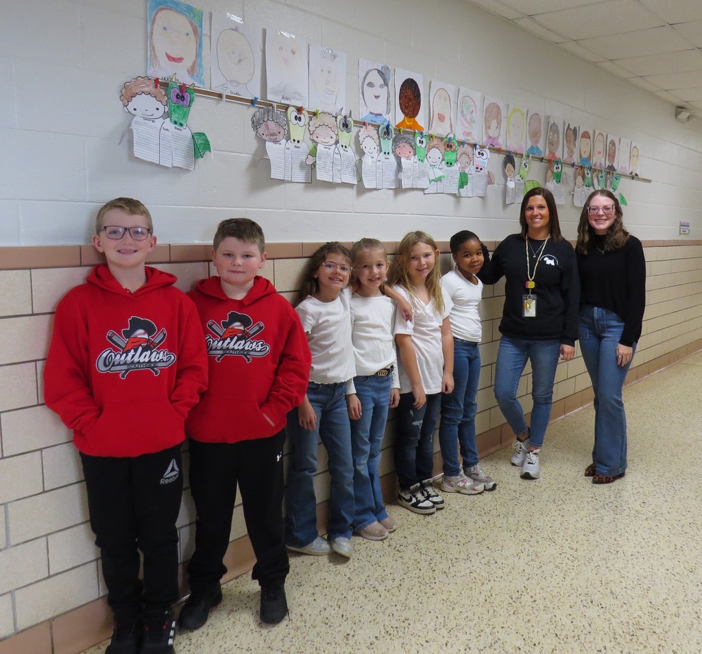 Dress Alike Twin Day Held at Scottsburg Elementary