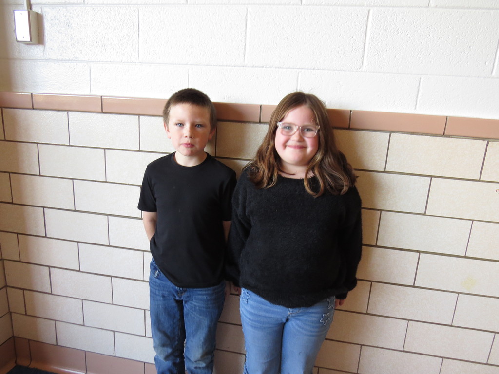 Dress Alike Twin Day Held at Scottsburg Elementary