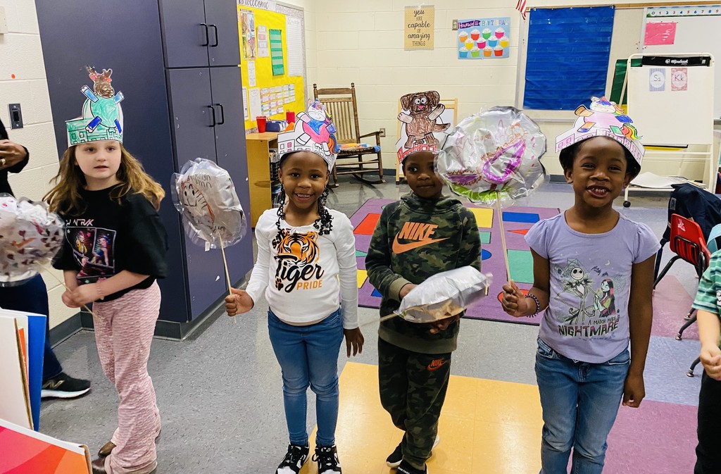 Balloons Over Broadway