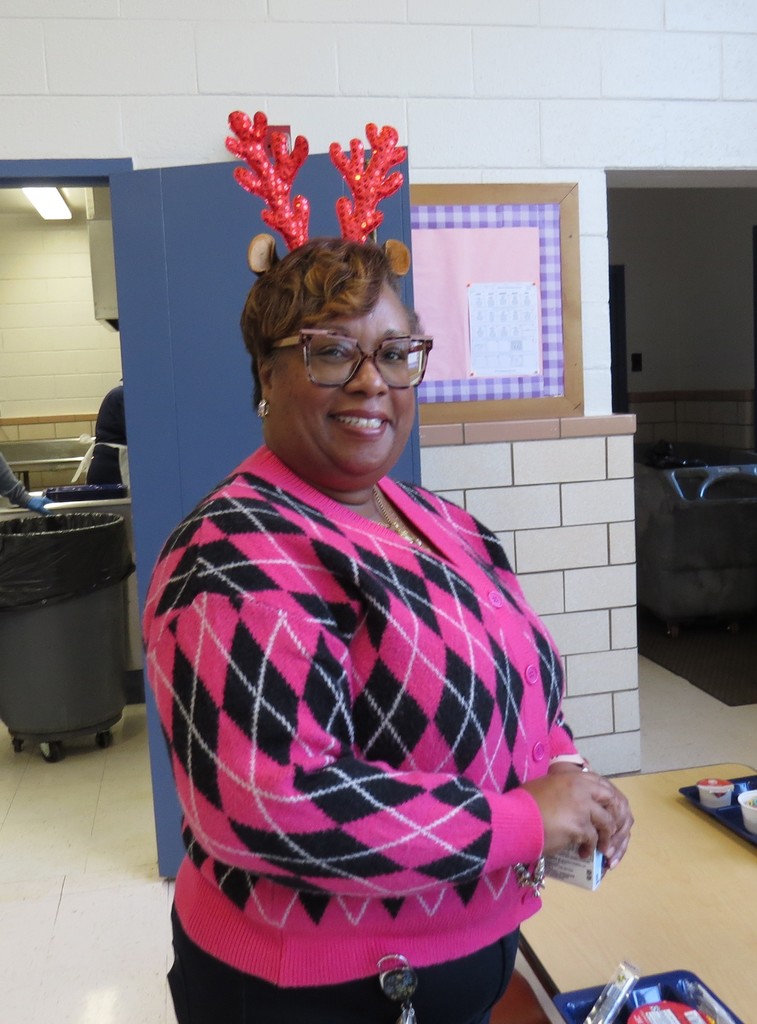 Students and Staff at Scottsburg Elementary Have Enjoyed Showing Their Holiday Spirit