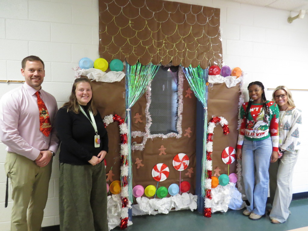 Congratulations to Mrs. Samantha Bennett’s class for winning first place in the SCA Holiday Door Decorating Contest at Scottsburg Elementary! 
