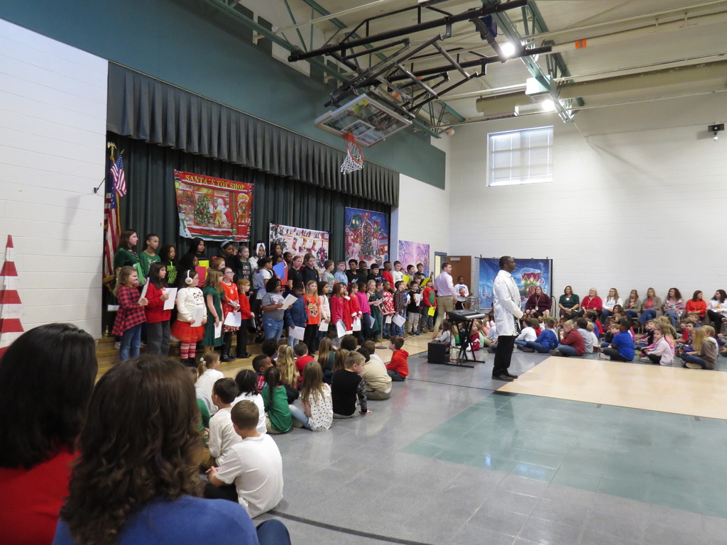 Scottsburg Elementary Parents, Faculty, and Staff Were Treated To A Special Holiday Concert