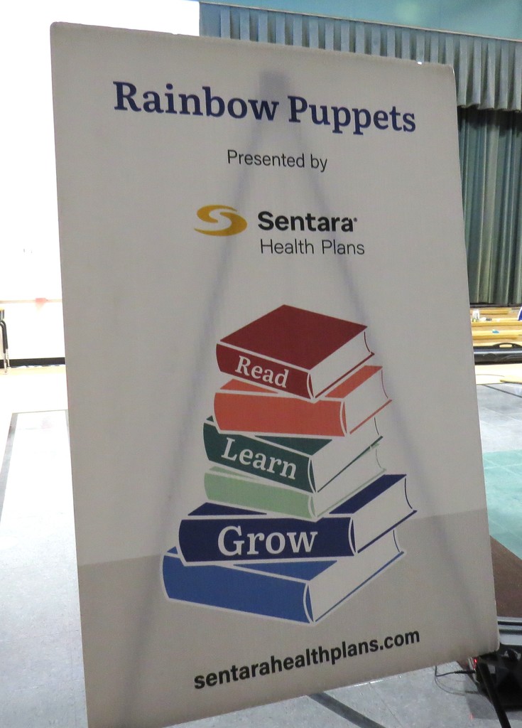 Rainbow Puppets  Perform at Scottsburg Elementary 