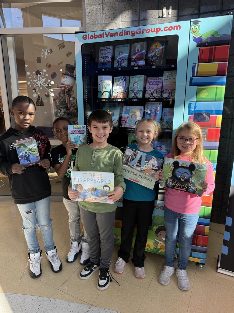 Students in Mrs. Newbills 2nd Grade Class Exchanged Their Tokens for  a New Book!