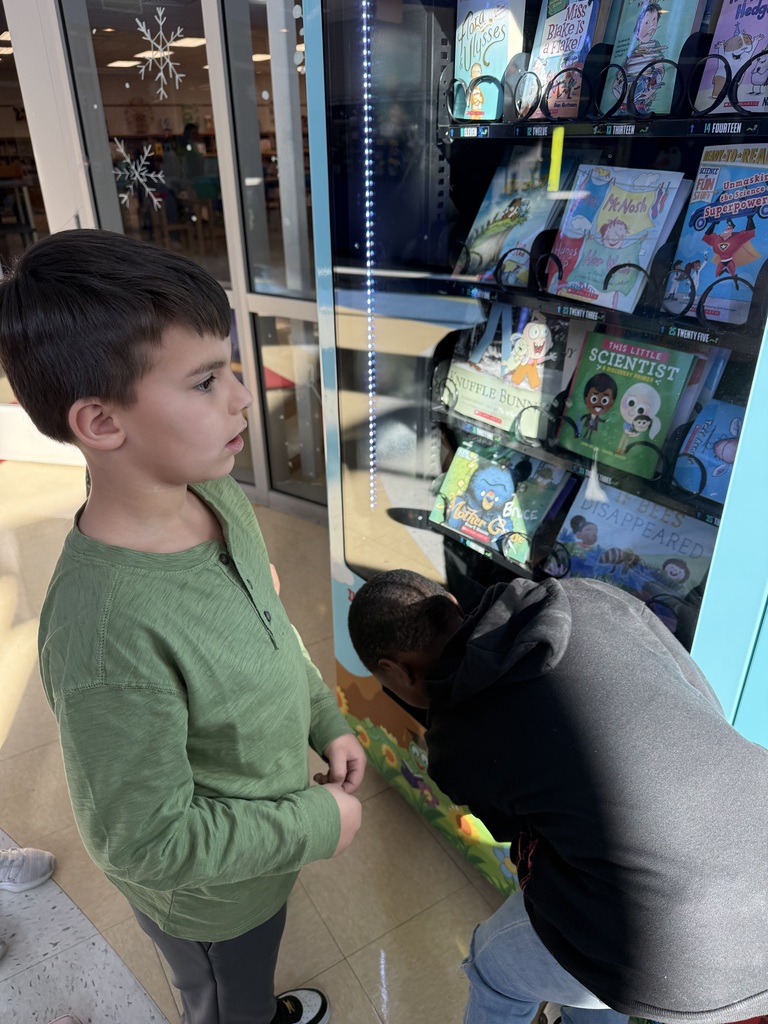 Students in Mrs. Newbills 2nd Grade Class Exchanged Their Tokens for  a New Book!