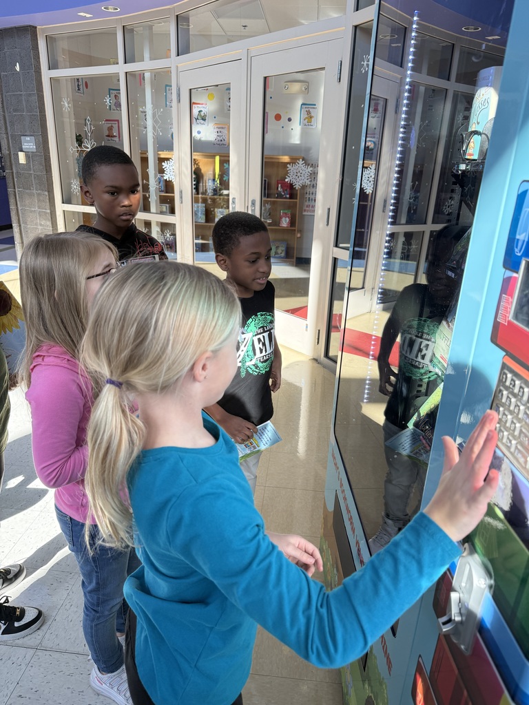 Students in Mrs. Newbills 2nd Grade Class Exchanged Their Tokens for  a New Book!