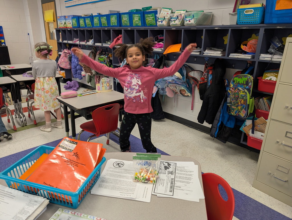 Mrs. Chandler's Class Celebrate the 100th Day of School