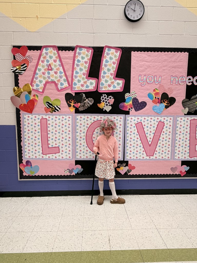 Mrs. Chandler's Class Celebrate the 100th Day of School
