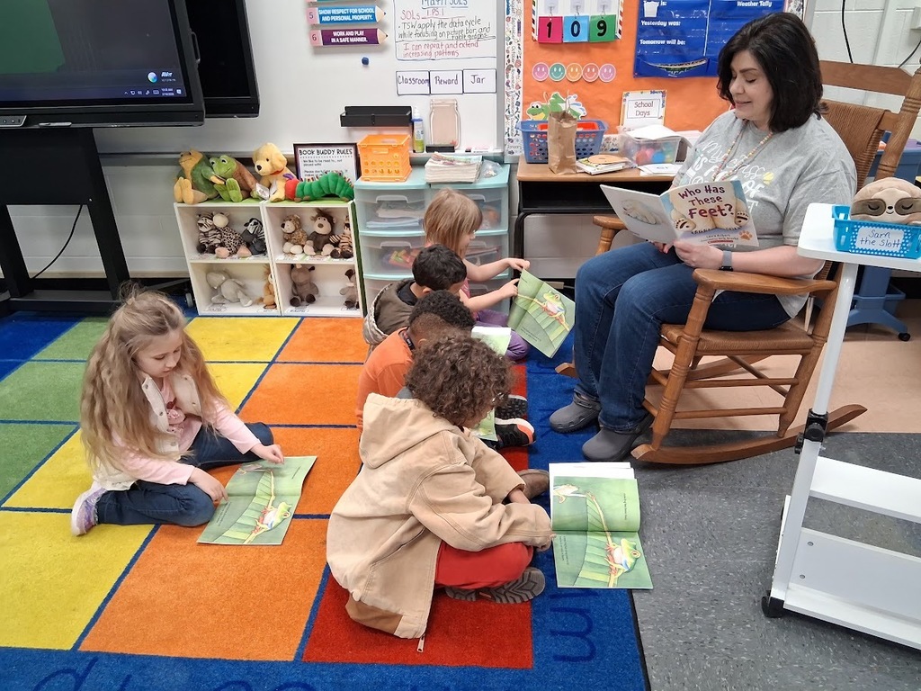 Students Enjoy the Scottsburg Elementary Saturday Academy