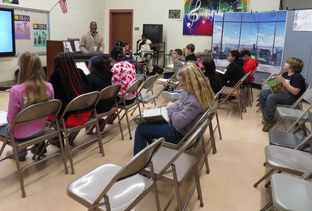 Students Enjoy Learning About African American History Through Songs in Music Class