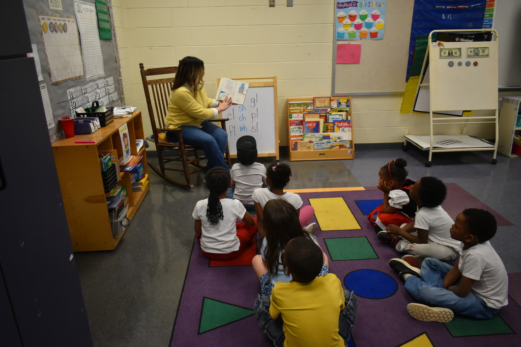 Mrs. Runion  reads Cat in the Hat