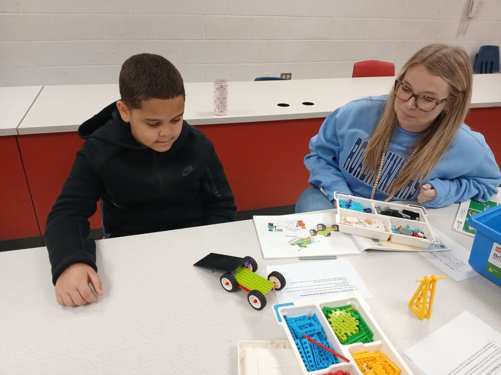 Third graders making simple machines using Lego Education kits
