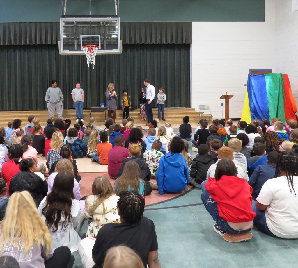 Students Receive An Exciting Book Vending Machine at Scottsburg Elementary