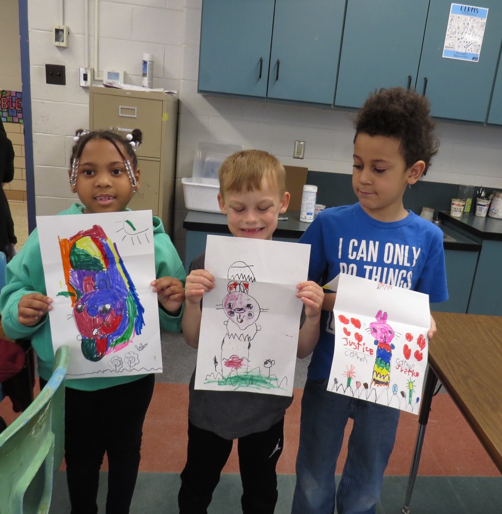 Kindergarten Students at Scottsburg Elementary Created a Fun “Folding Artwork Surprise”