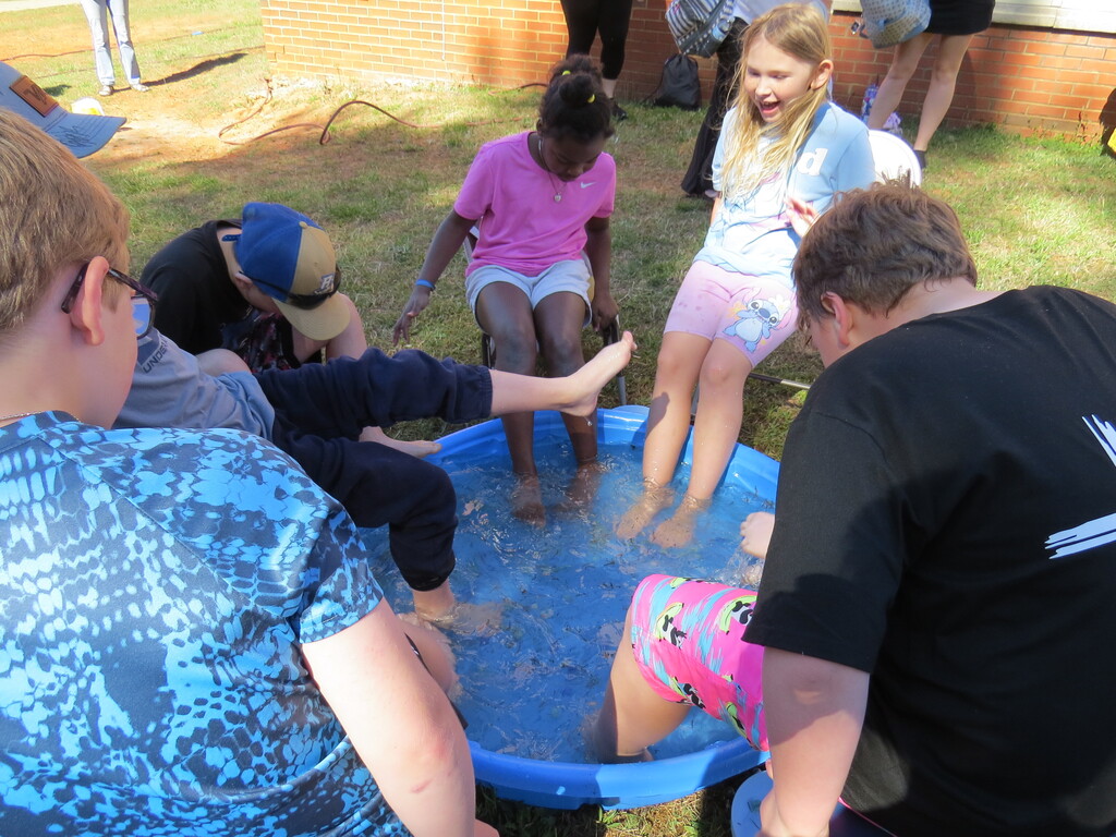 Scottsburg Elementary Students Enjoy Field Day Activities
