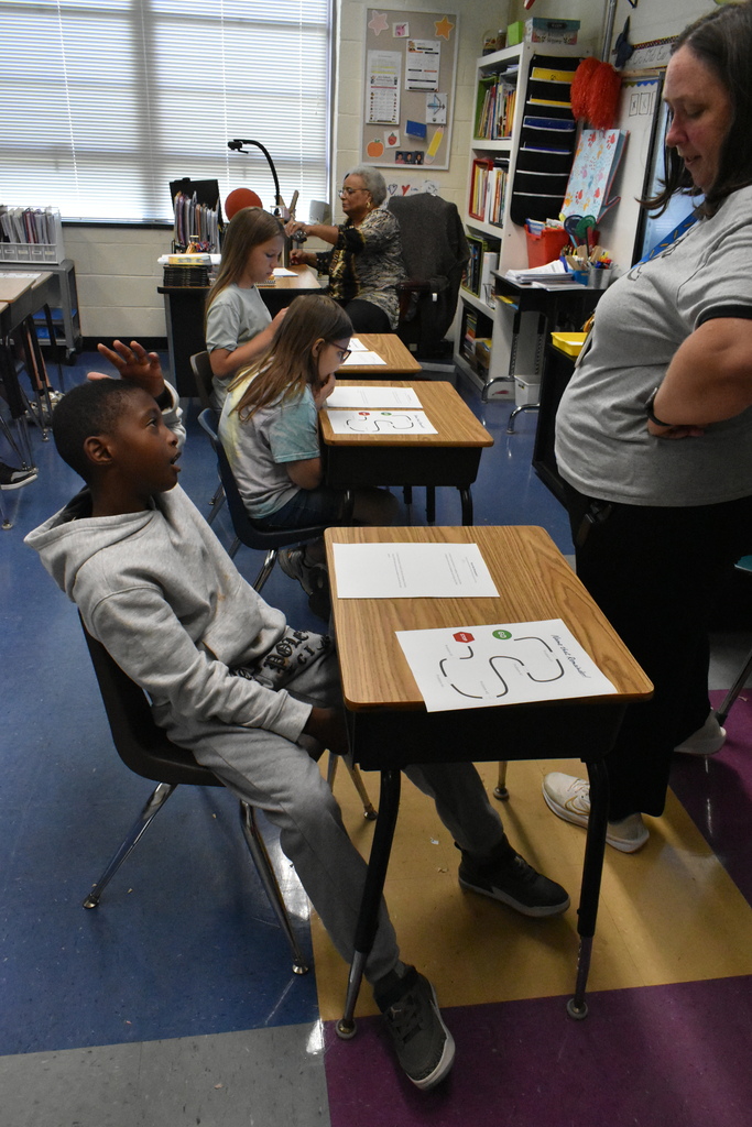 scholars doing division with ozobots