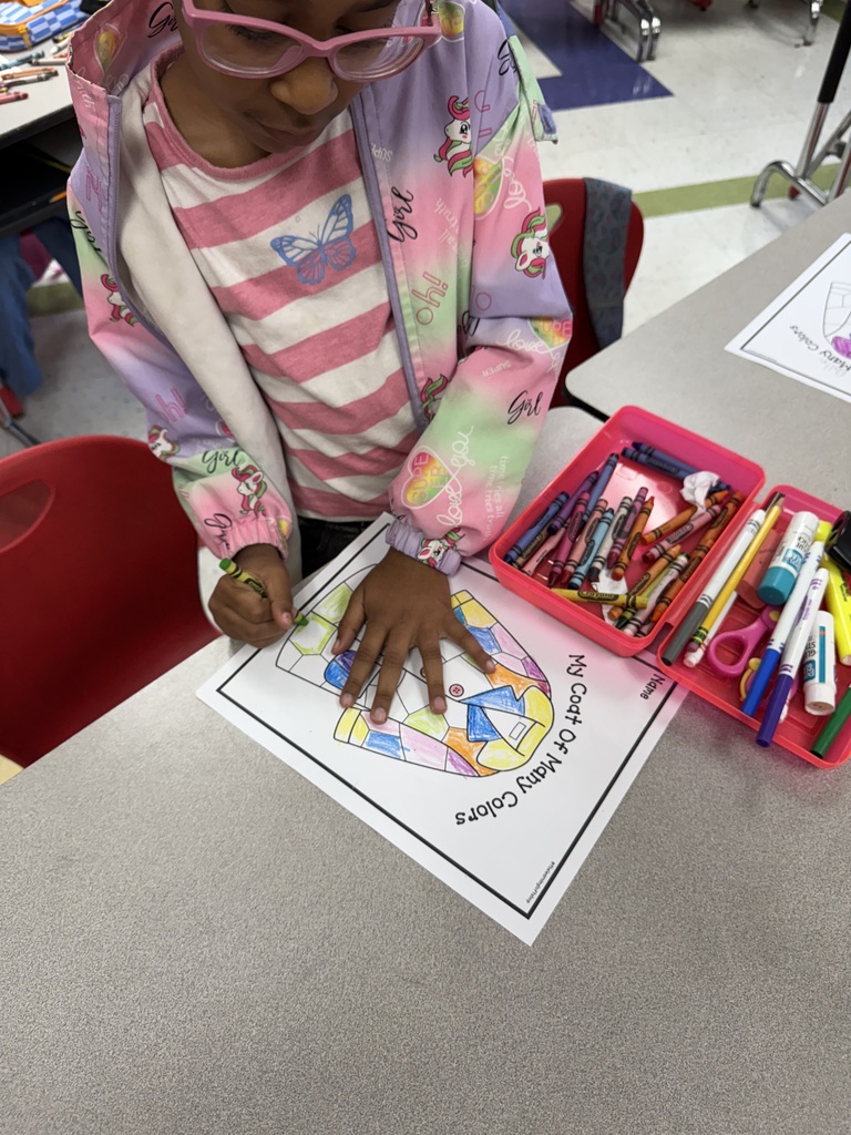 Coat of Many Colors celebration during Dolly Day