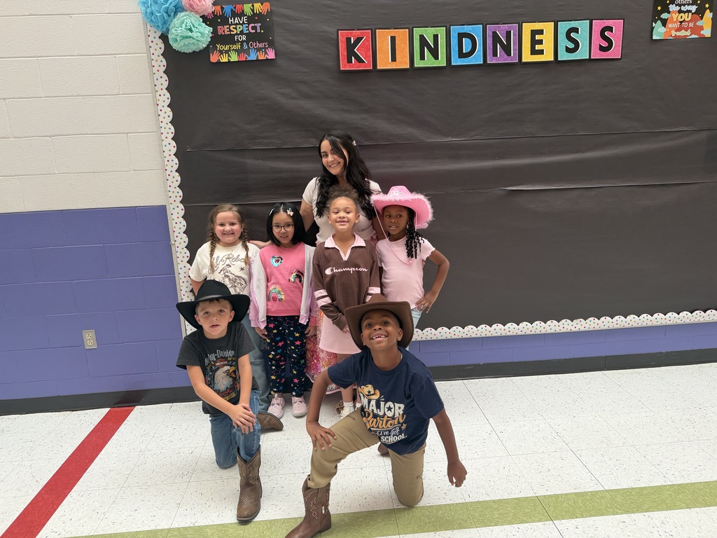 Ms. Huffman's First Graders Celebrate Dolly