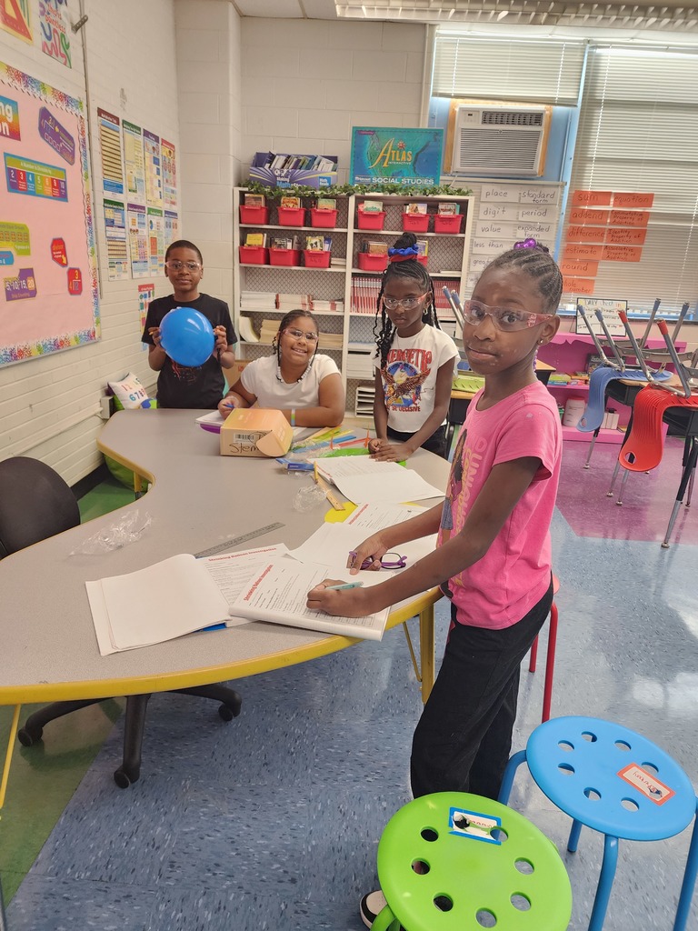4th Grade Sinai Scientists Learn About Variables