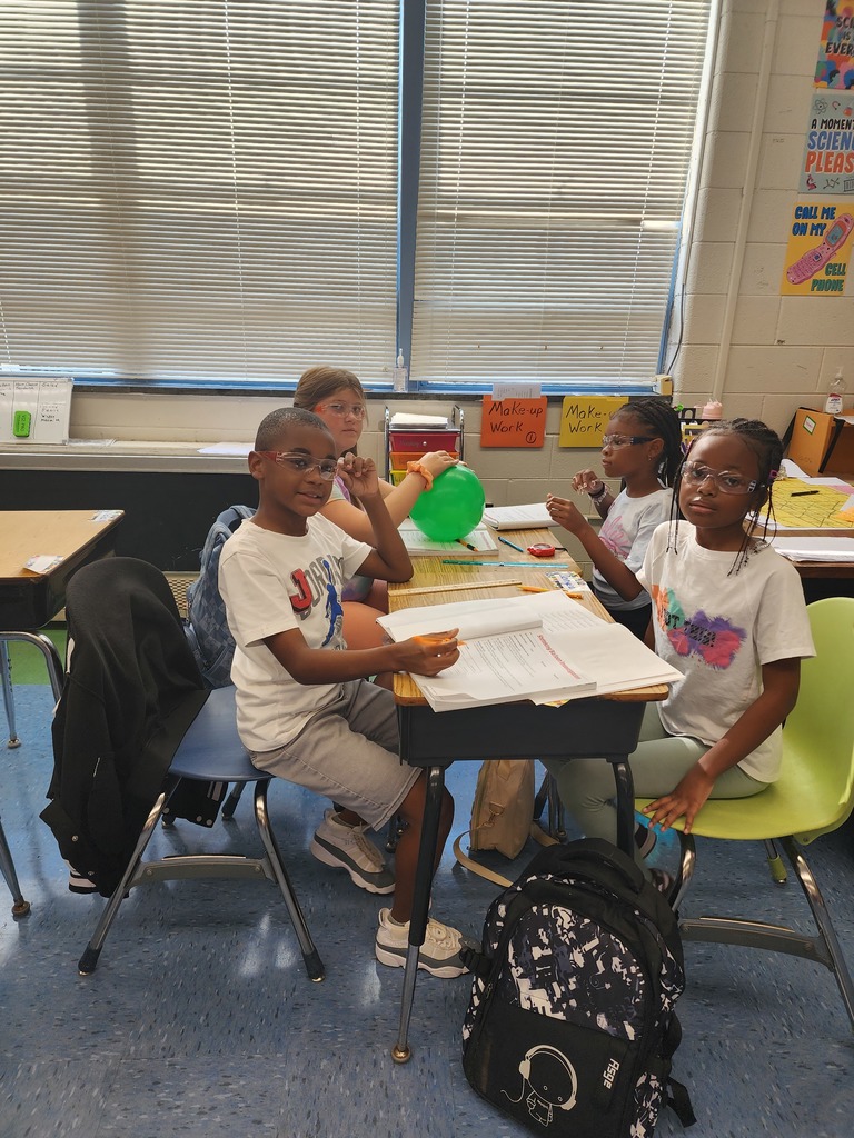 4th Grade Sinai Scientists Learn About Variables