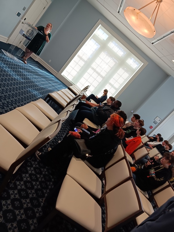 HCMS students visit Longwood University.