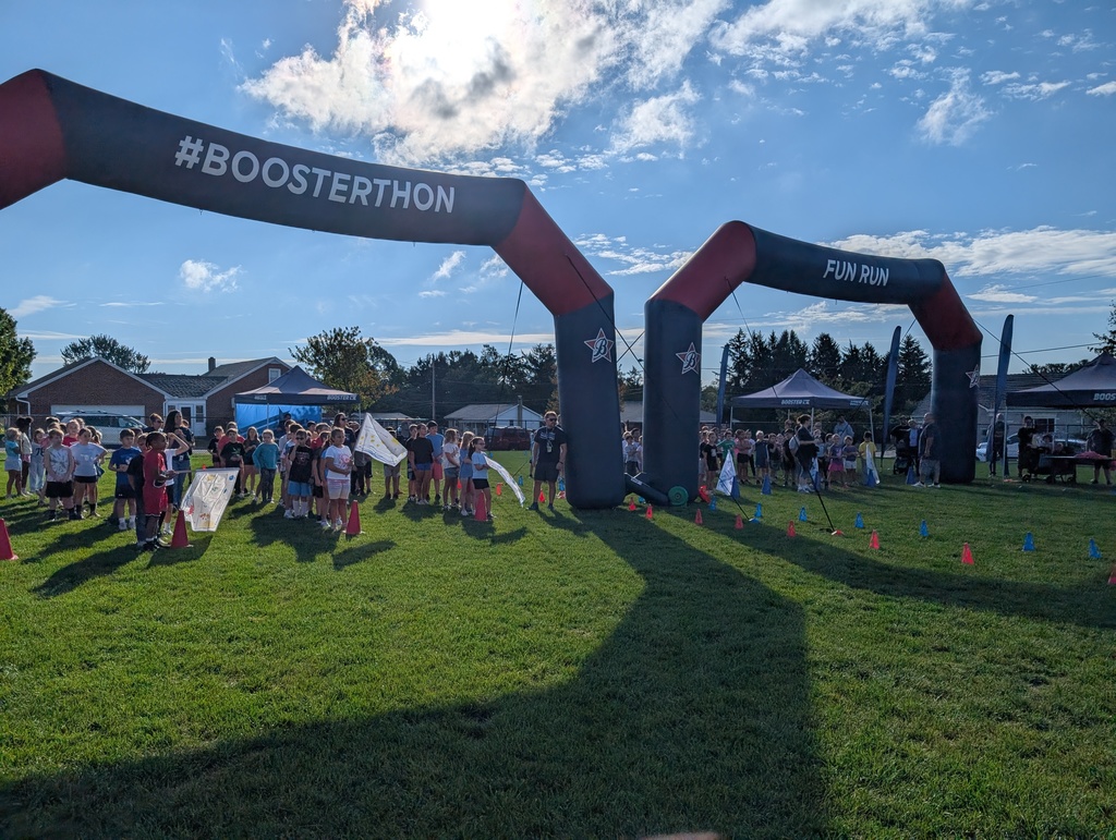 Boosterthon arches 2nd and 4th grade lined up