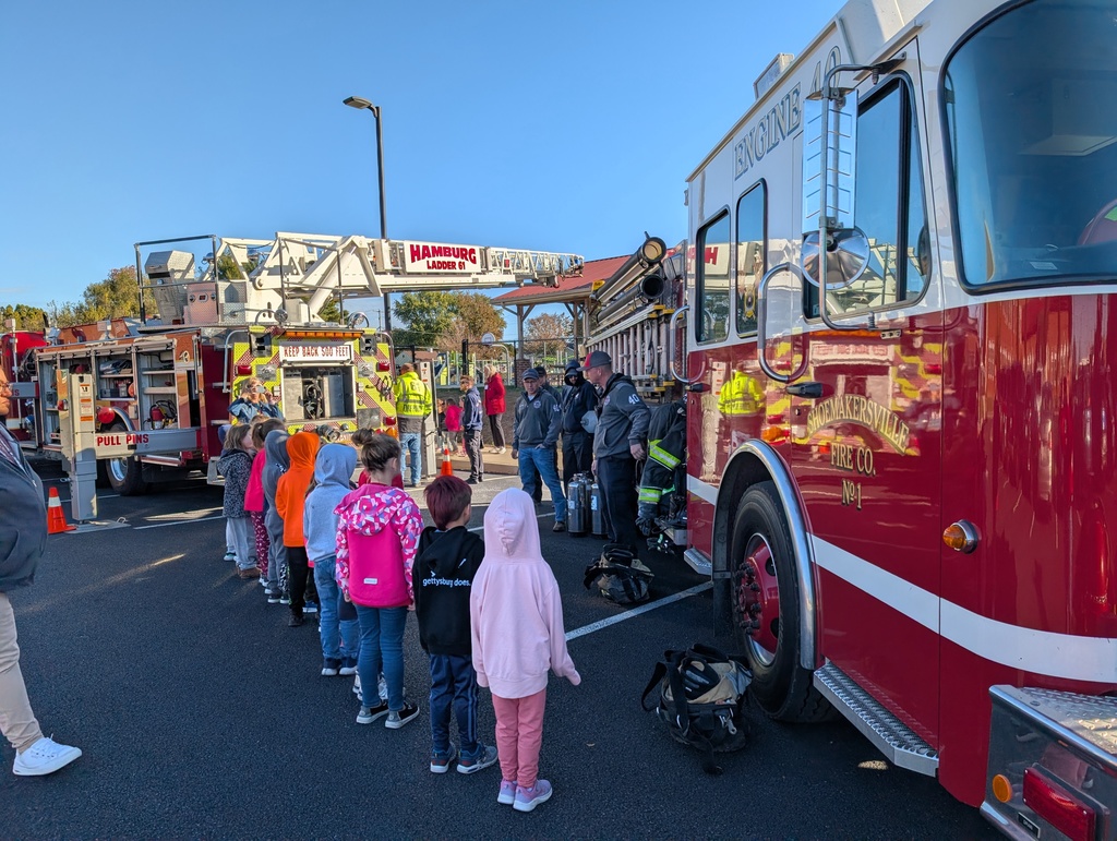 kindergarten learning about fire truck