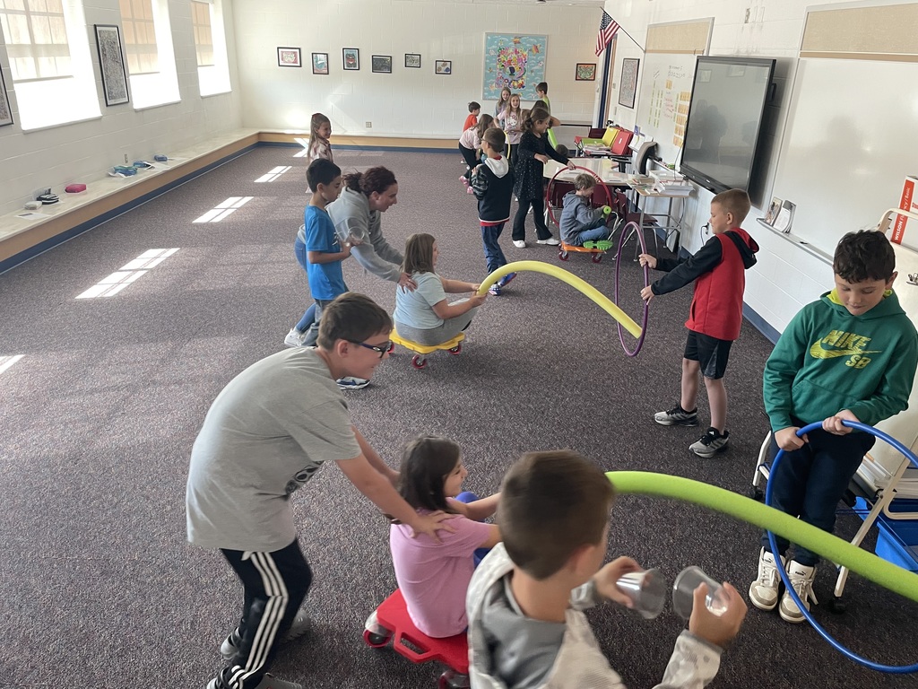 4th grade students jousting