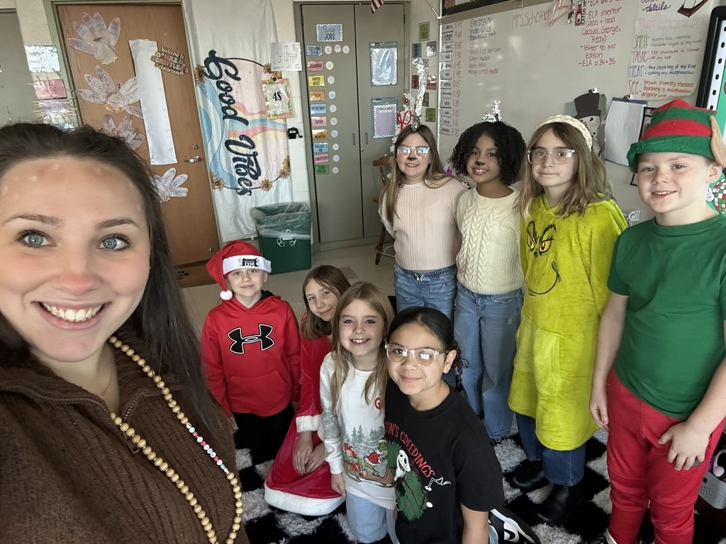 holiday spirit picture of students 