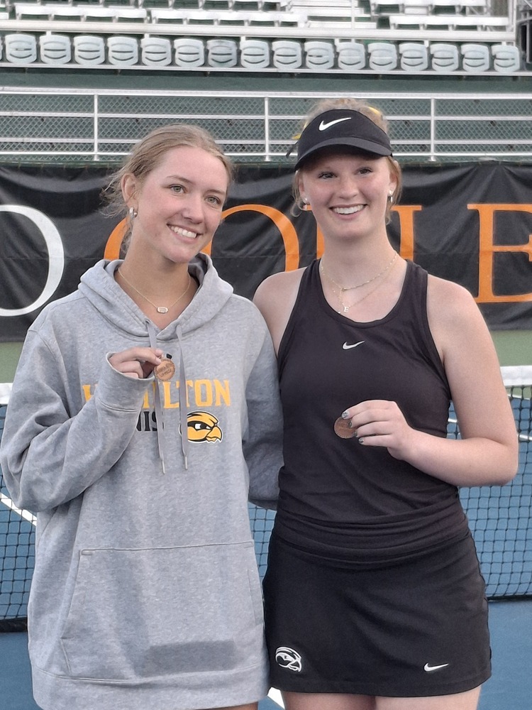 Sophie Blauwkamp and Erin Meiste