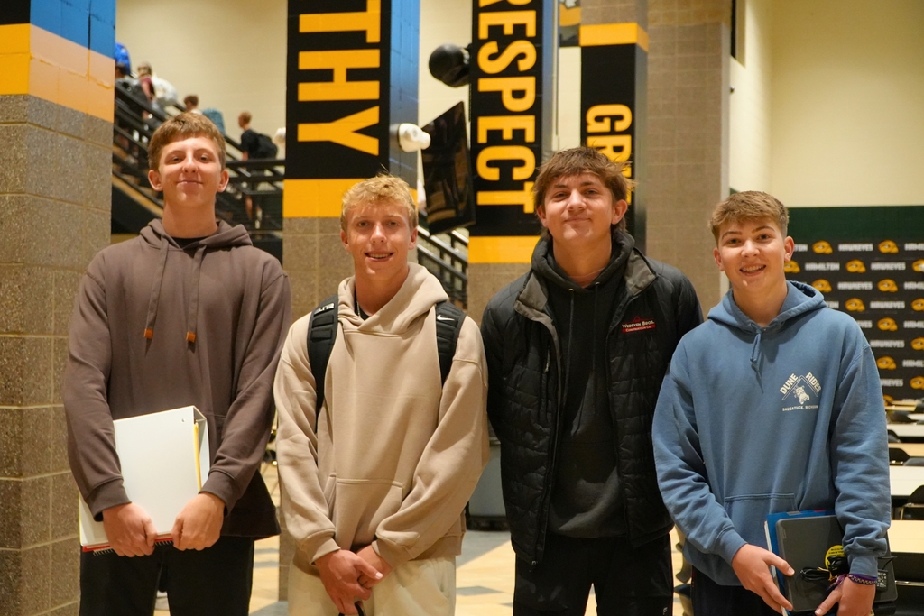 First day of school images at Hamilton High School (2026-27).