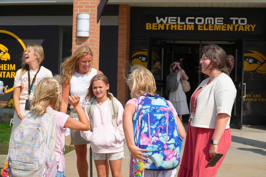 Bentheim Elementary first day of school photos 2026.
