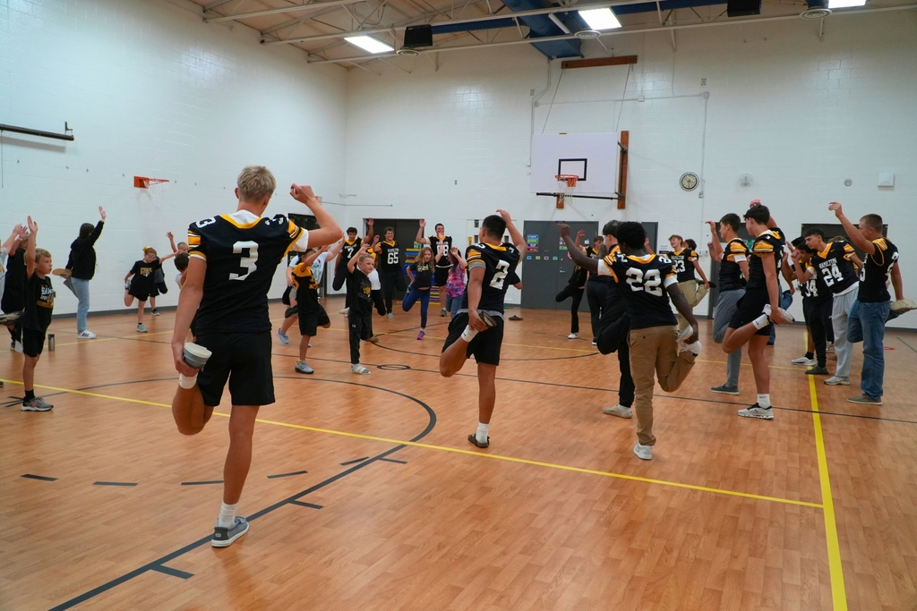 Hamilton football visits Hamilton Elementary.