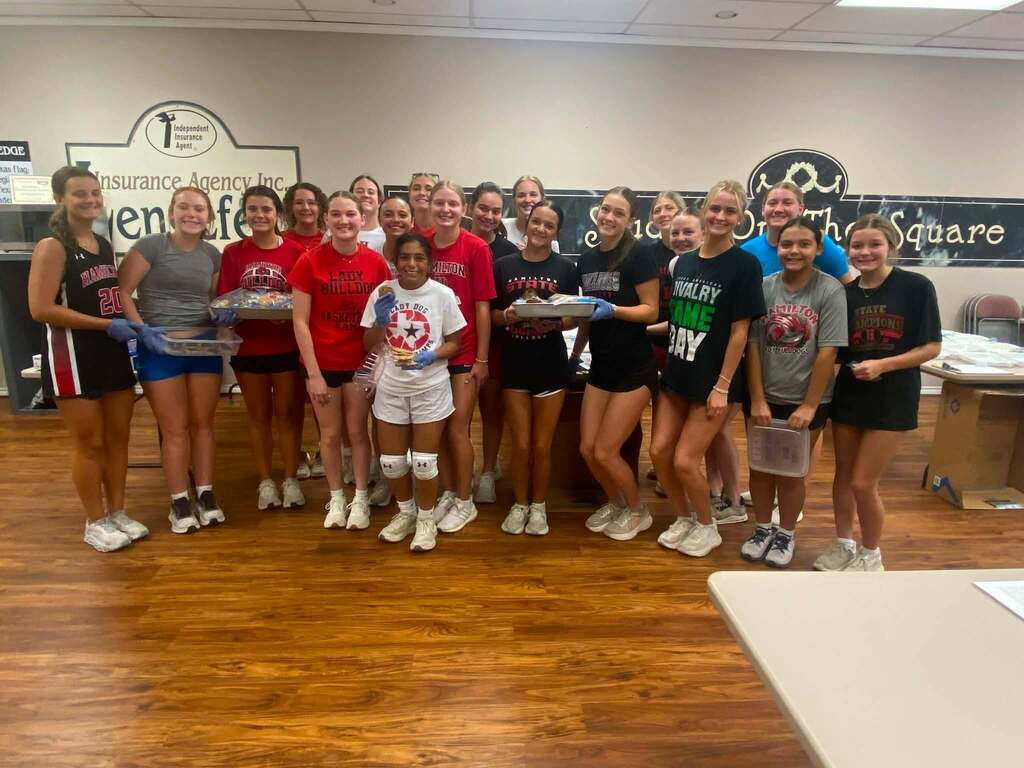 Lady Dogs give back by Serving at the Community Center