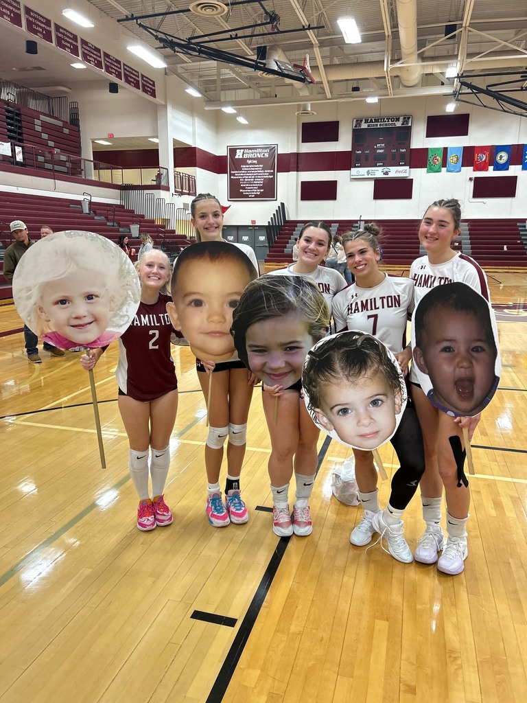 Senior Vball 2025