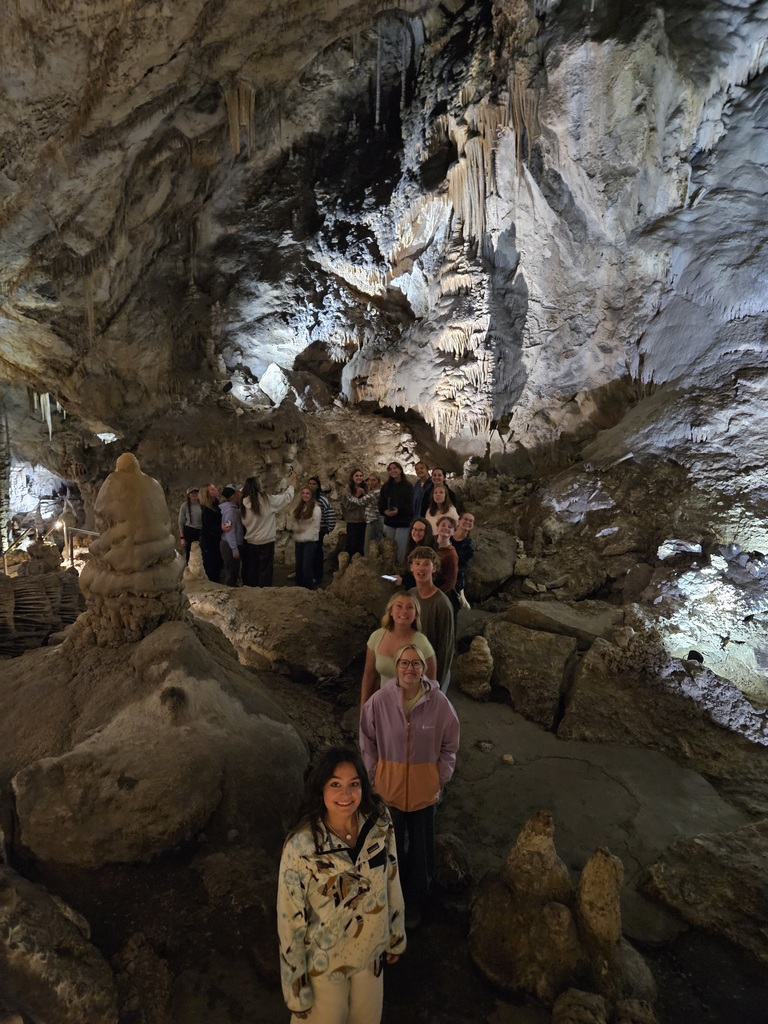Hamilton High School's Classroom Without Walls visits the Lewis & Clark Caverns