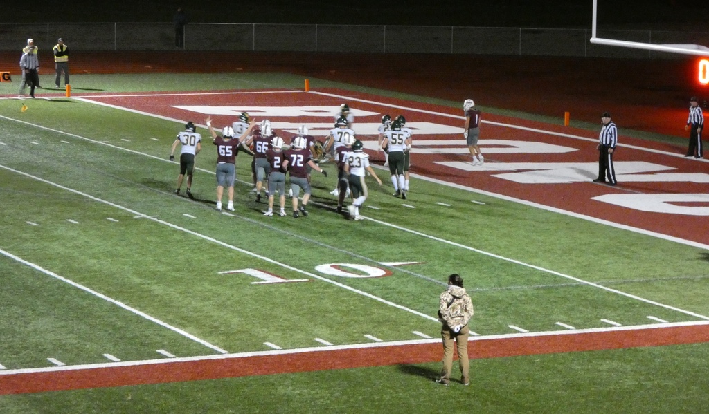 hhs football plays against the whitefish bulldogs at the hamilton athletic complex on fri, sept 4