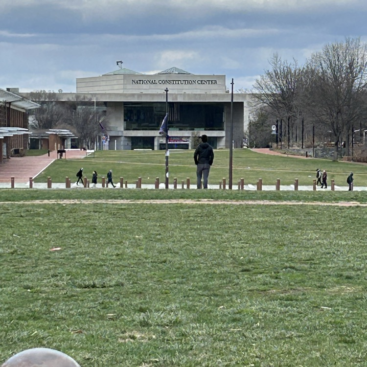 park outside Independence Hall