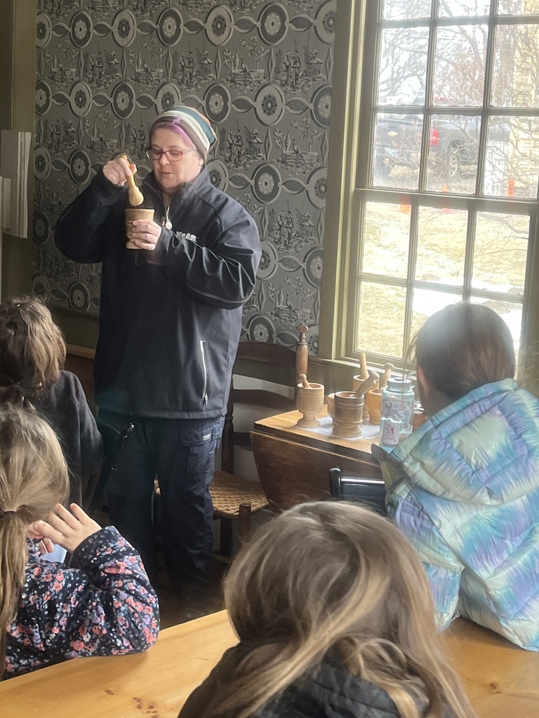 Gr 3 Strawberry Banke 6