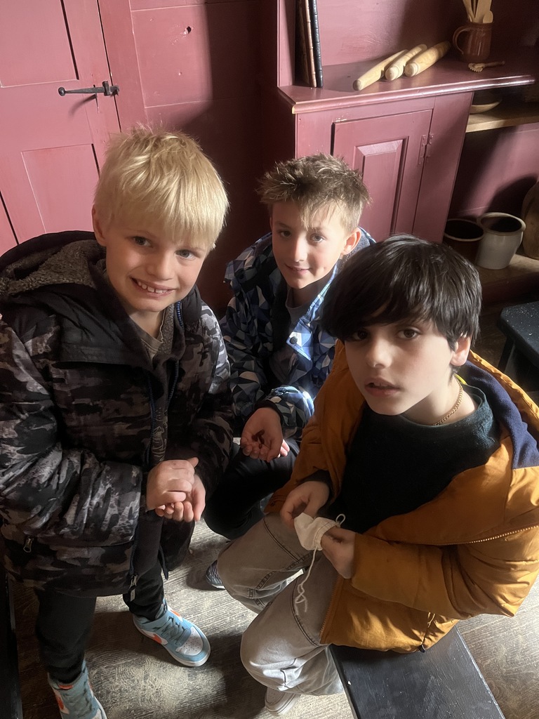 Gr 3 Strawberry Banke 5