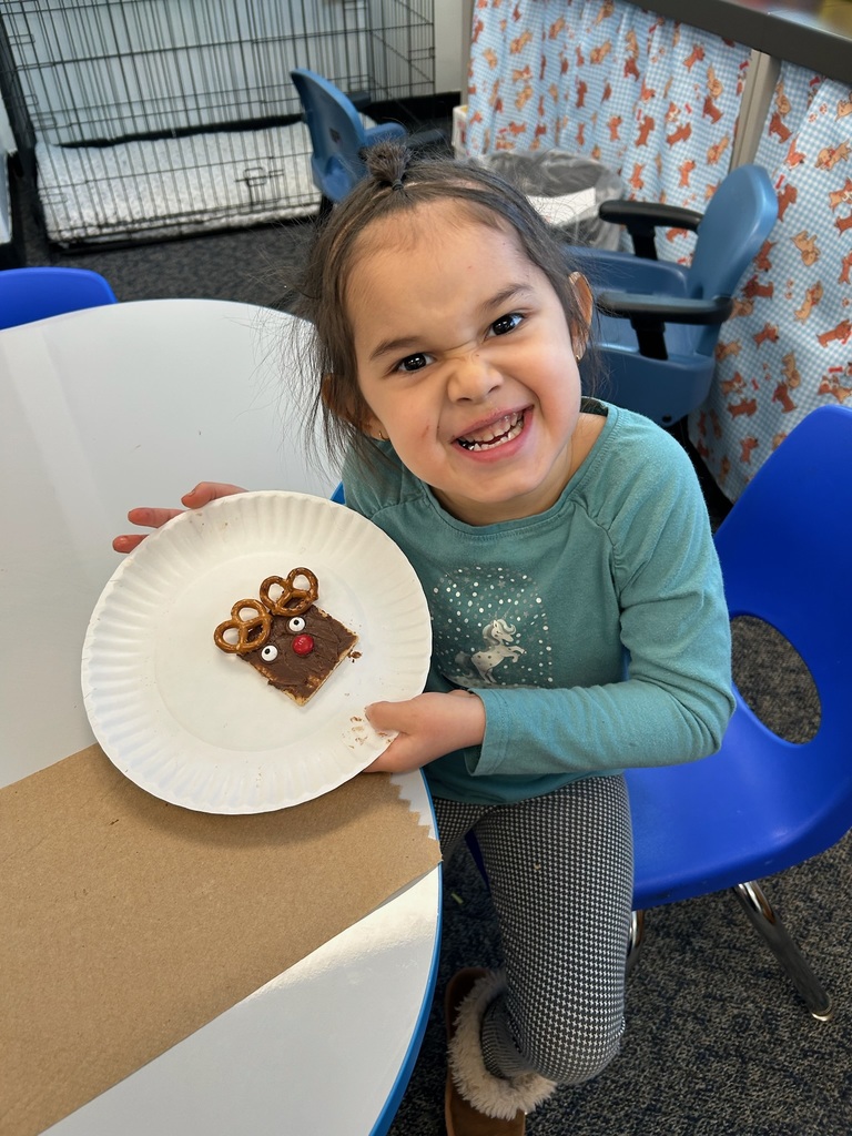 Kindergarten Reindeer Creations 4