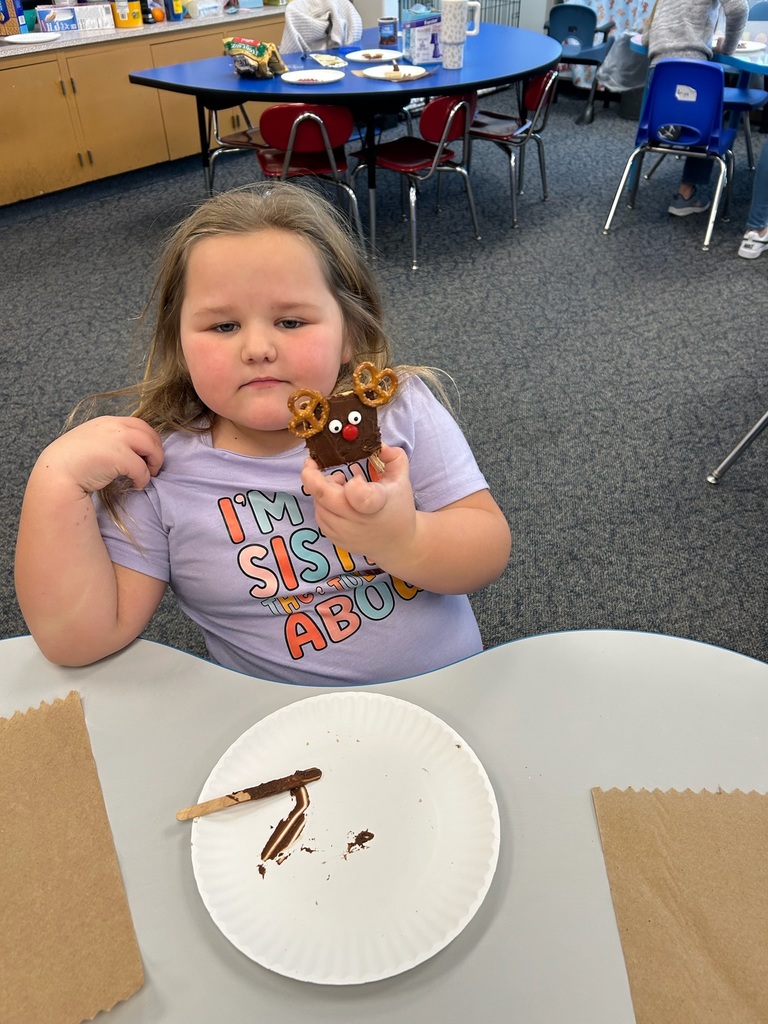 Kindergarten Reindeer Creations 8