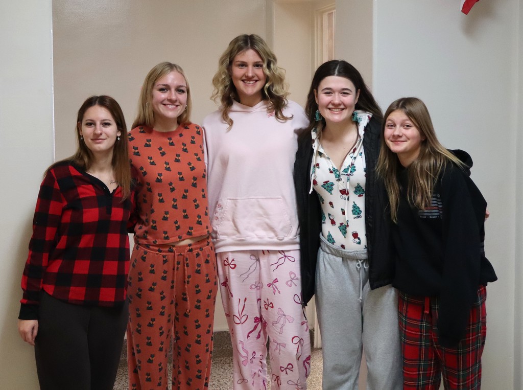 Holiday Spirit Week PJ Day 4