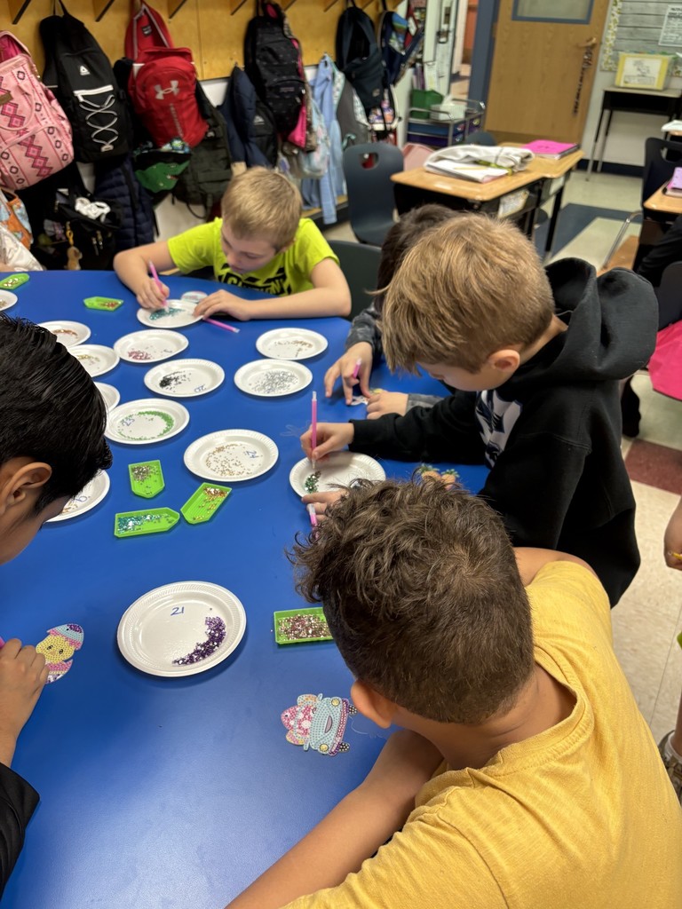 3rd Grade Diamond Crafts - 6